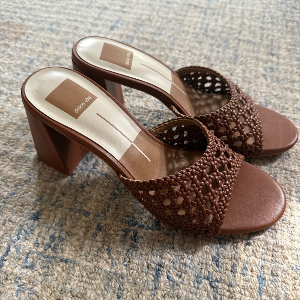 BRAND NEW, NEVER WORN Dolce Vita Brown Woven Women's Heels